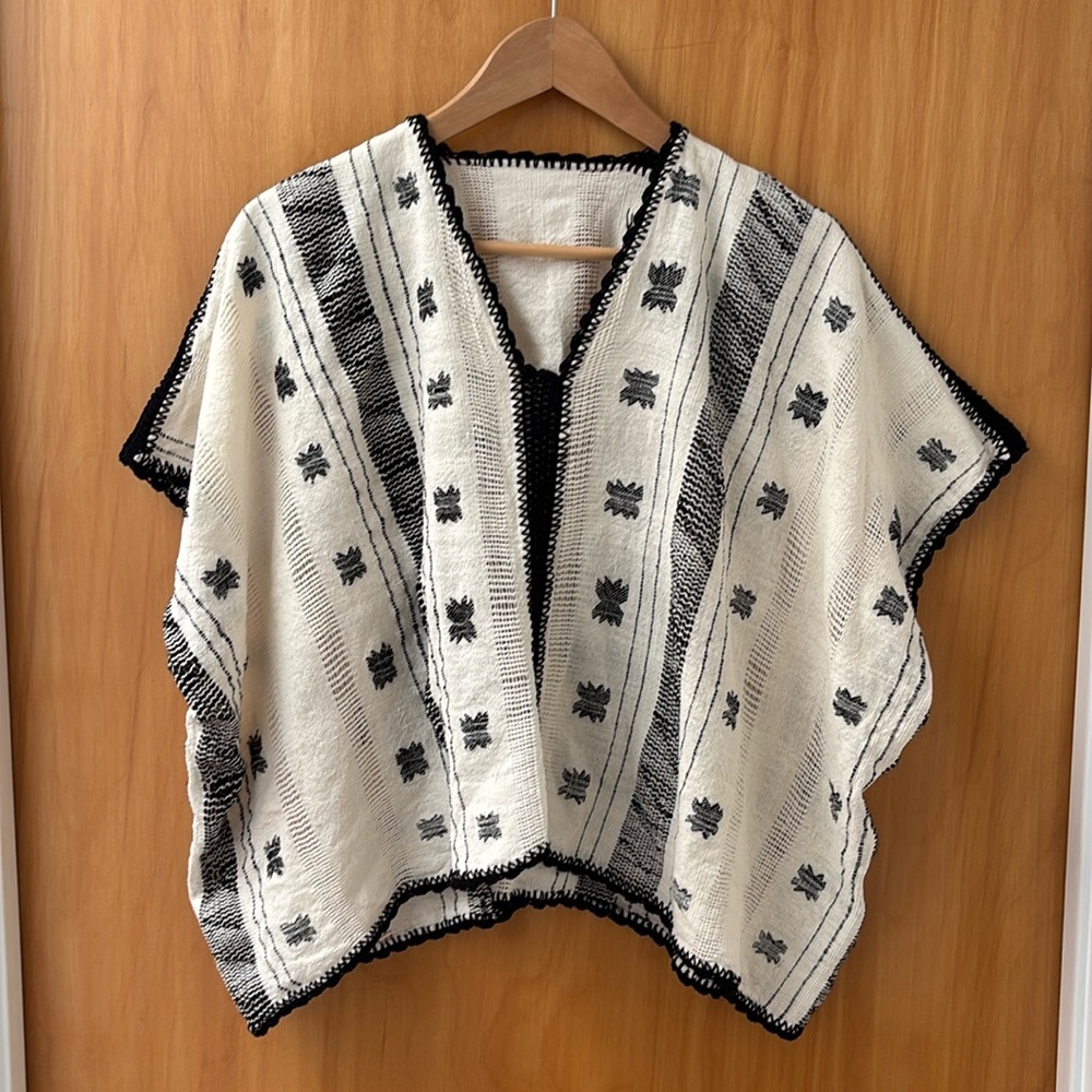 Vintage poncho style tshirt